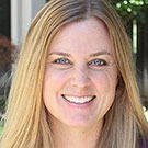Faculty Senate Chair Kristin Lagattuta