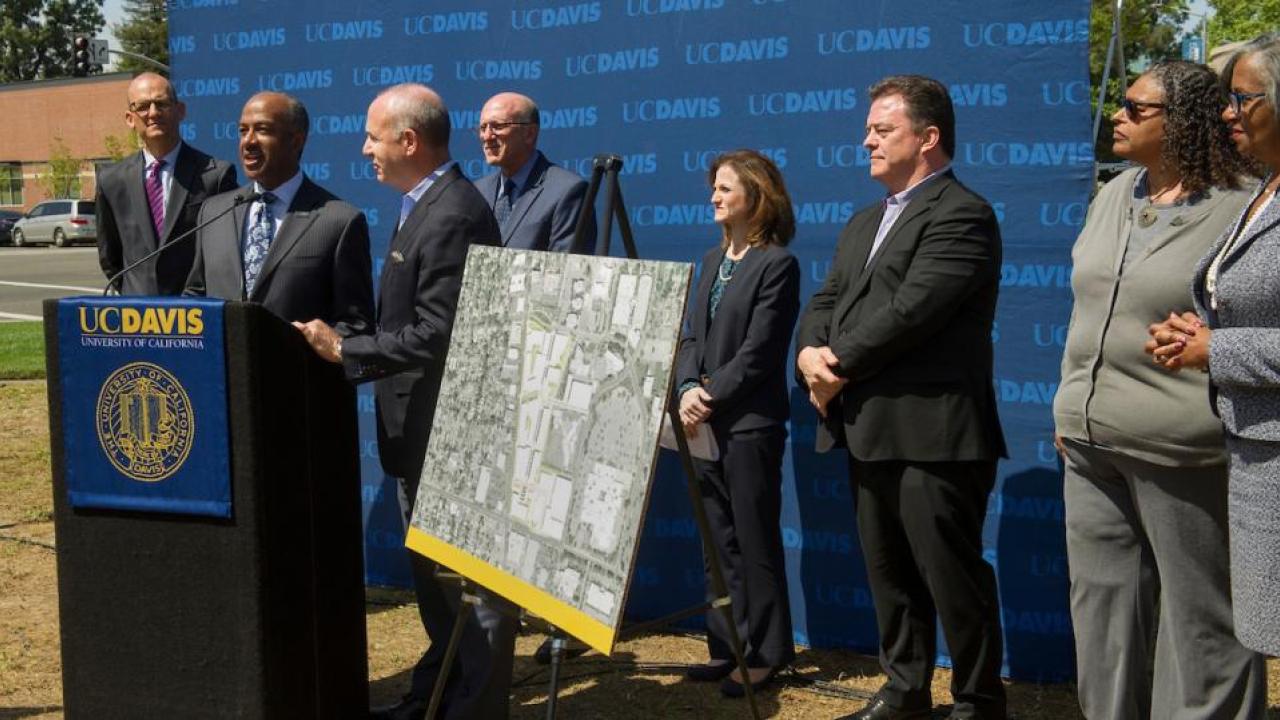 Chancellor Gary S. May, Mayor Darrell Steinberg, Assemblymember Kevin McCarty, and city and community leaders announce the location of Aggie Square on April 12. (Karin Higgins/UC Davis) Chancellor Gary S. May, Mayor Darrell Steinberg, Assemblymember Kevin McCarty, and city and community leaders announce the location of Aggie Square on April 12. (Karin Higgins/UC Davis)
